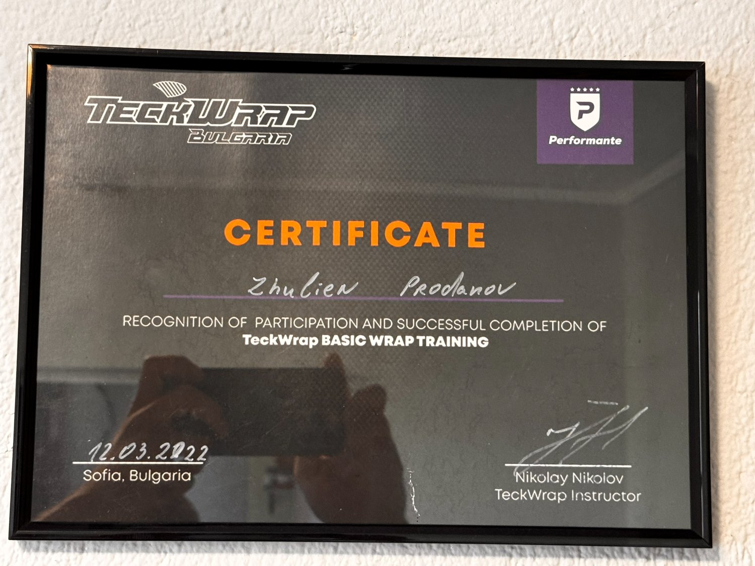 Сертификат TeckWrap Bulgaria за основно обучение по облепяне