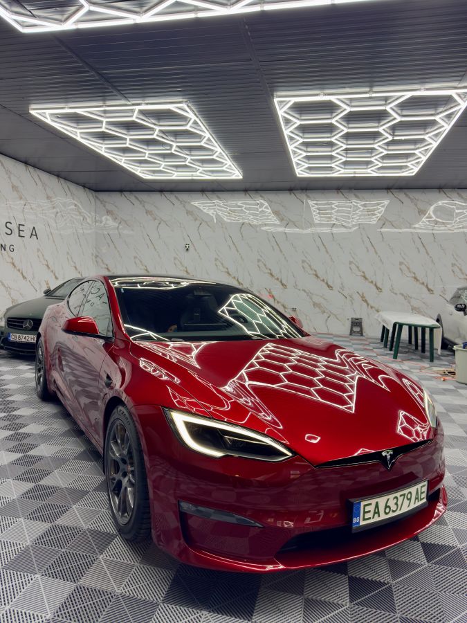 Автомобил със защитно PPF фолио - проект 1